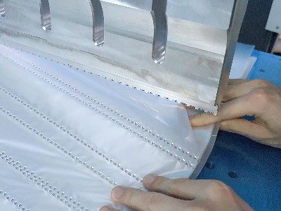 靈科超聲波-<i style='color:red'>pvc</i>文件袋焊接